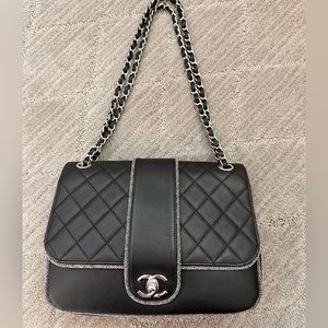Chanel Elementary Chic Flap Bag Quilted Lambskin with Tweed Detail Medium Black